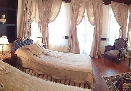 Ascot House *