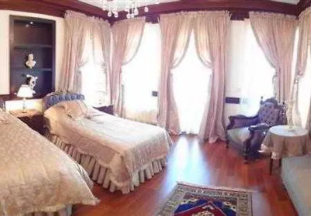 Апартаменты Ascot House